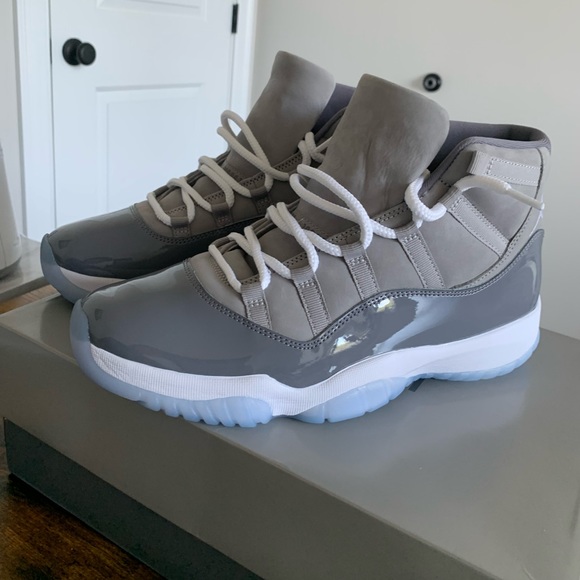 Air Jordan 11 Retro ‘Cool Grey’ 2021 (Brand New) - Picture 2 of 9